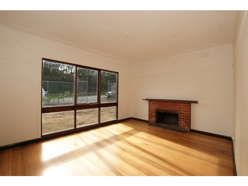 735 Old Warburton Road, Wesburn VIC 3799