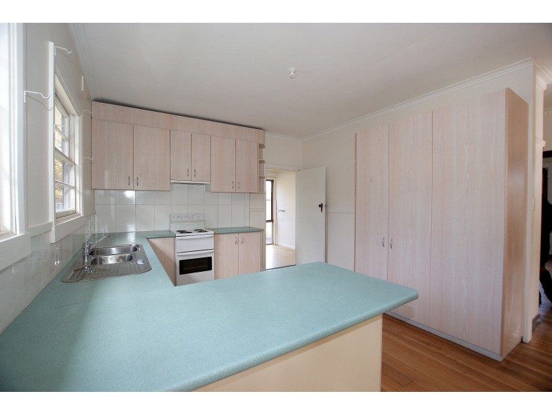 735 Old Warburton Road, Wesburn VIC 3799