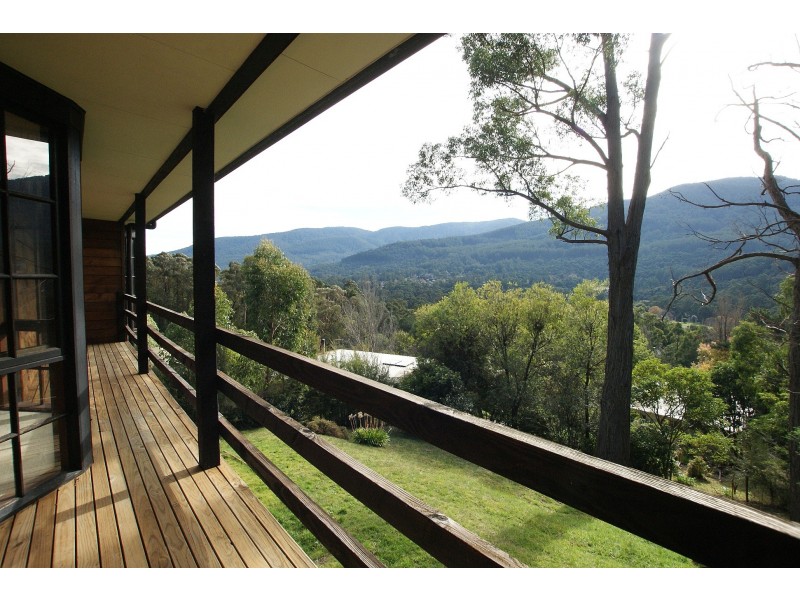 3 Redcliffs Avenue, Warburton VIC 3799