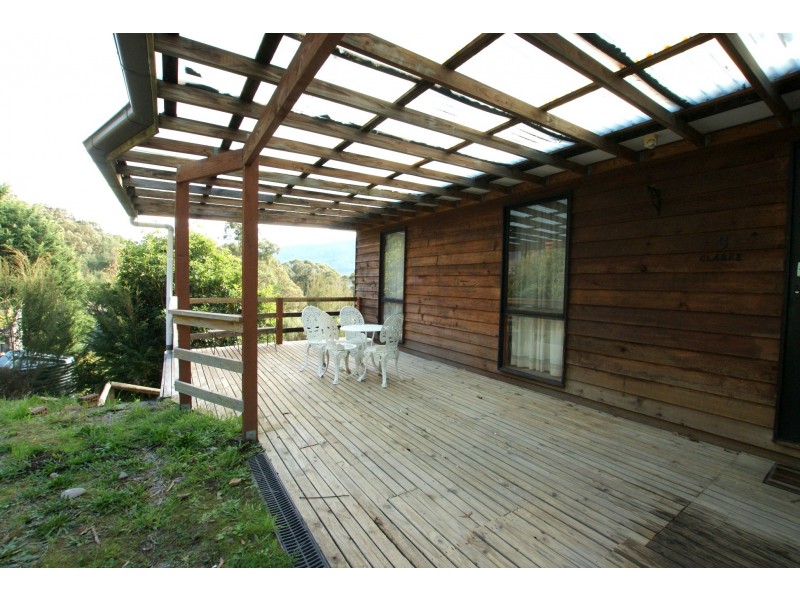 3 Redcliffs Avenue, Warburton VIC 3799