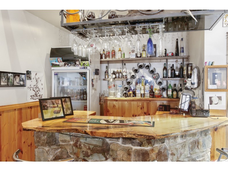 17 Forest Road, Wesburn VIC 3799