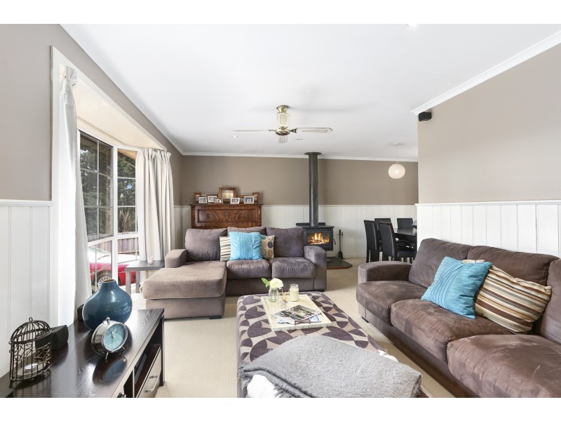 16 Connors Flat Road, Wandin North VIC 3139