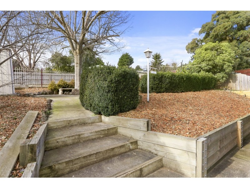 16 Connors Flat Road, Wandin North VIC 3139