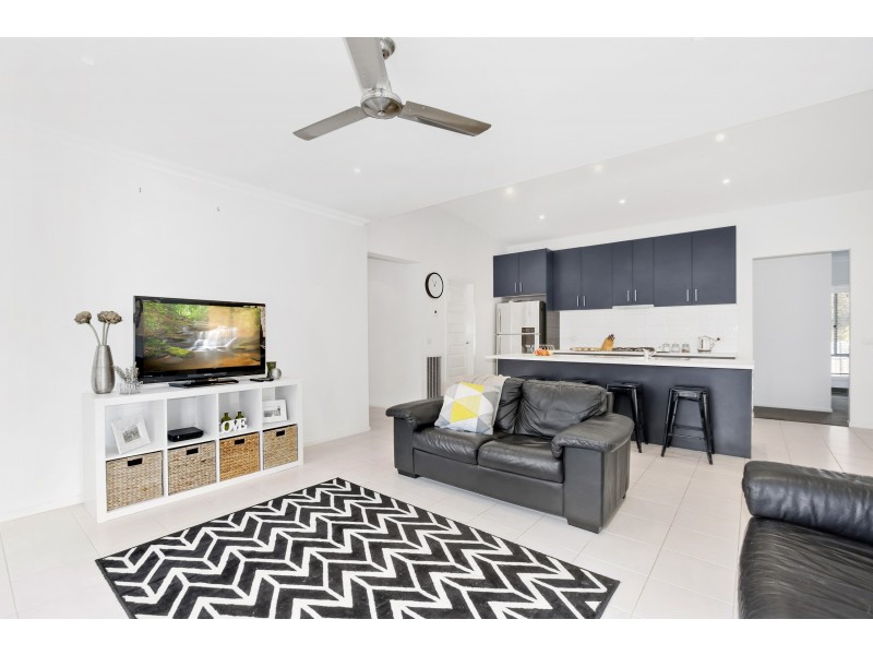 15 Valley Grove Place, Yarra Junction VIC 3797