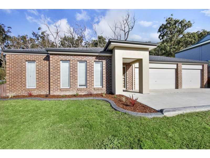 15 Valley Grove Place, Yarra Junction VIC 3797
