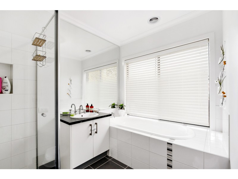 15 Valley Grove Place, Yarra Junction VIC 3797