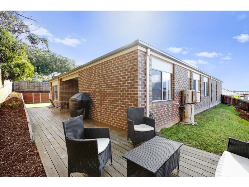 15 Valley Grove Place, Yarra Junction VIC 3797