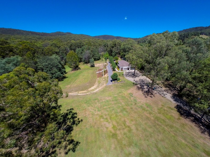 860 Woods Point Road, East Warburton VIC 3799
