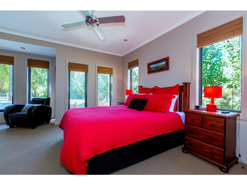 860 Woods Point Road, East Warburton VIC 3799