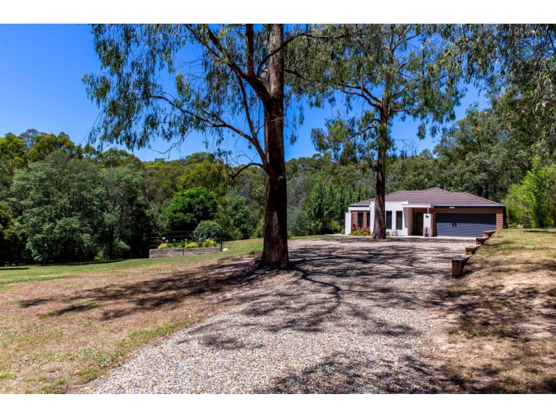 860 Woods Point Road, East Warburton VIC 3799
