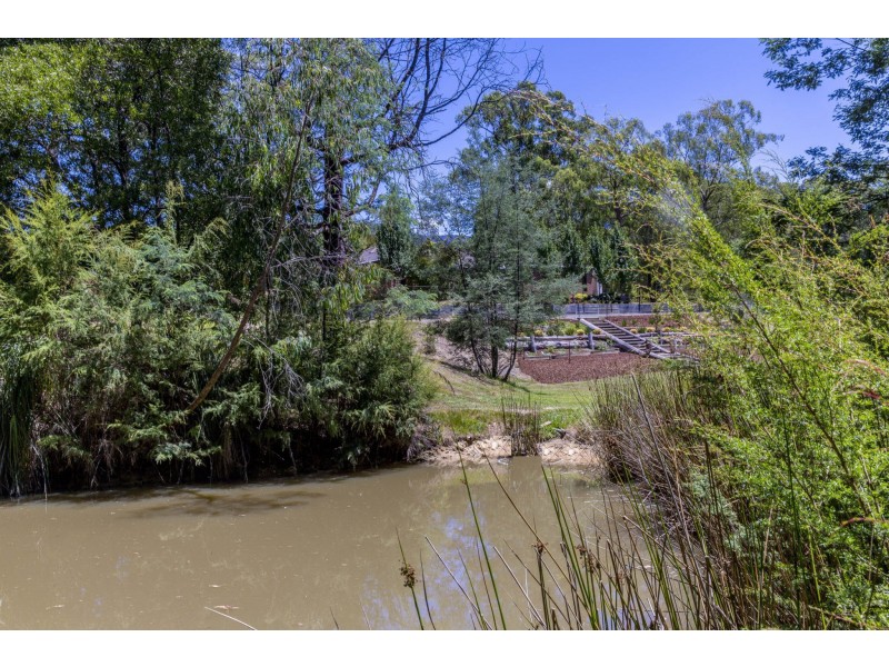 860 Woods Point Road, East Warburton VIC 3799