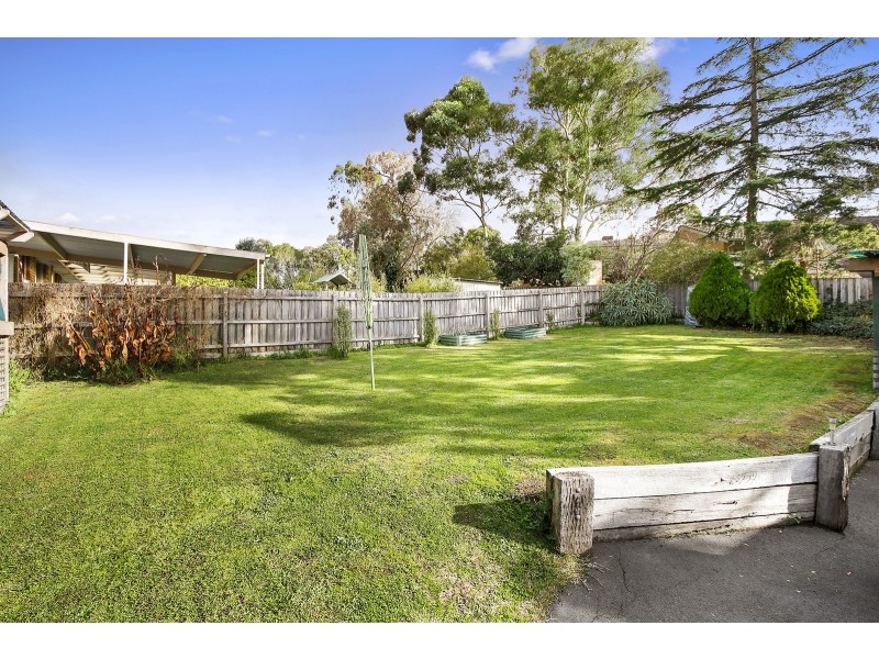 37 Winnetka Drive, Lilydale VIC 3140