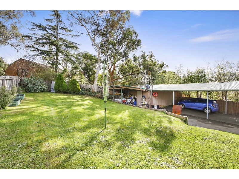 37 Winnetka Drive, Lilydale VIC 3140
