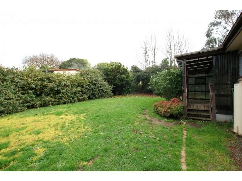 1 Pierre  Court, Millgrove VIC 3799