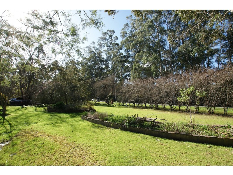 40 Gembrook Road, Launching Place VIC 3139
