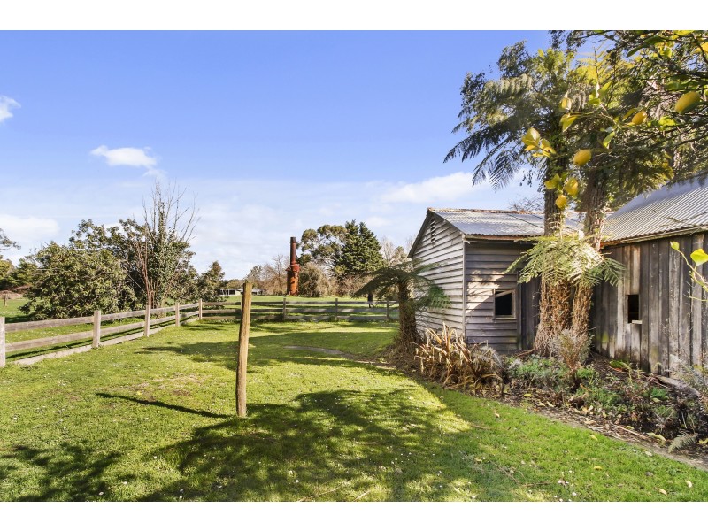 2861 Warburton Highway, Wesburn VIC 3799