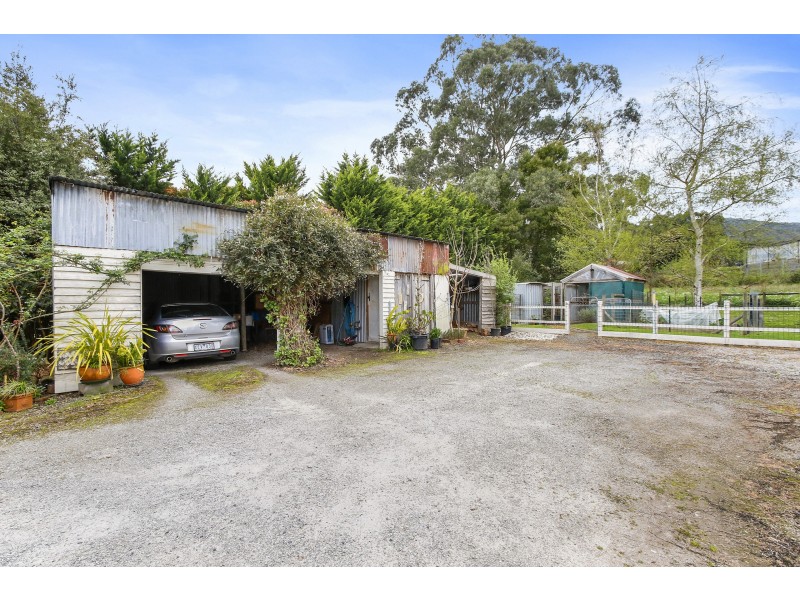5 Station Road, Wesburn VIC 3799