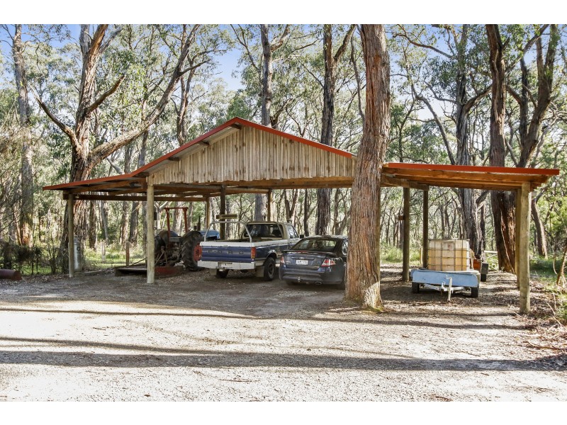 989 Macclesfield Road, Yellingbo VIC 3139