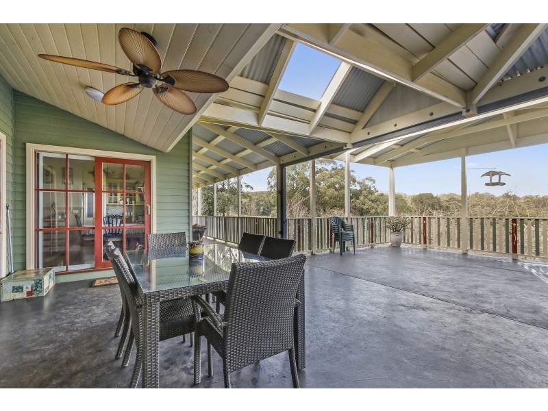 15 Staves Road, Hoddles Creek VIC 3139