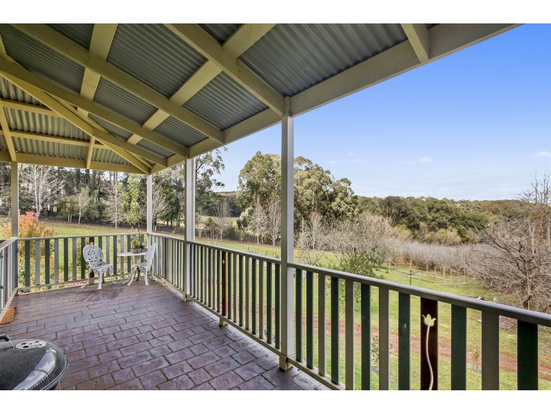 15 Staves Road, Hoddles Creek VIC 3139