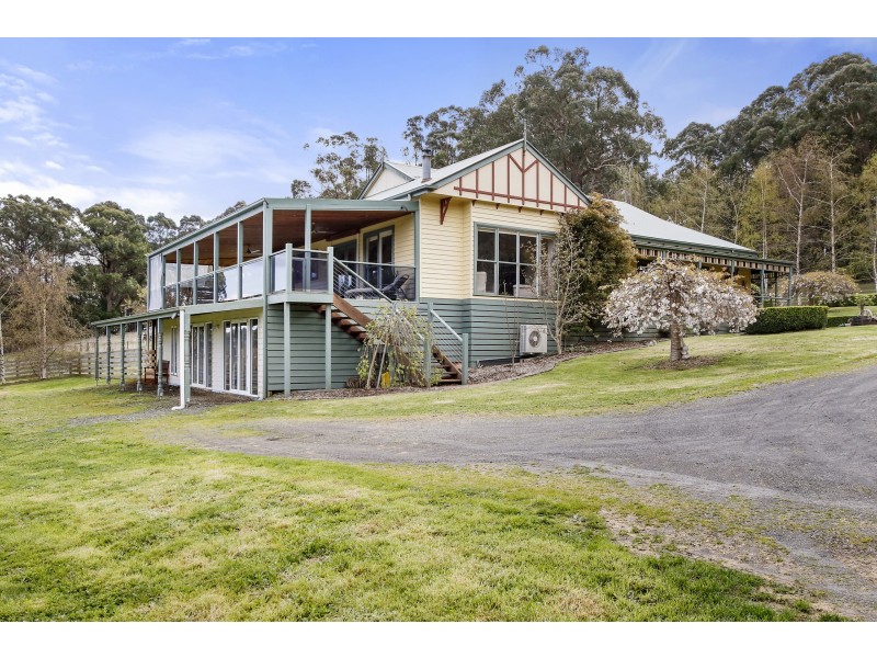 5 Staves Road, Hoddles Creek VIC 3139