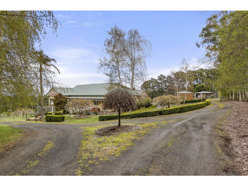 5 Staves Road, Hoddles Creek VIC 3139