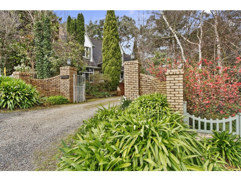 5 Martyr Road, Warburton VIC 3799
