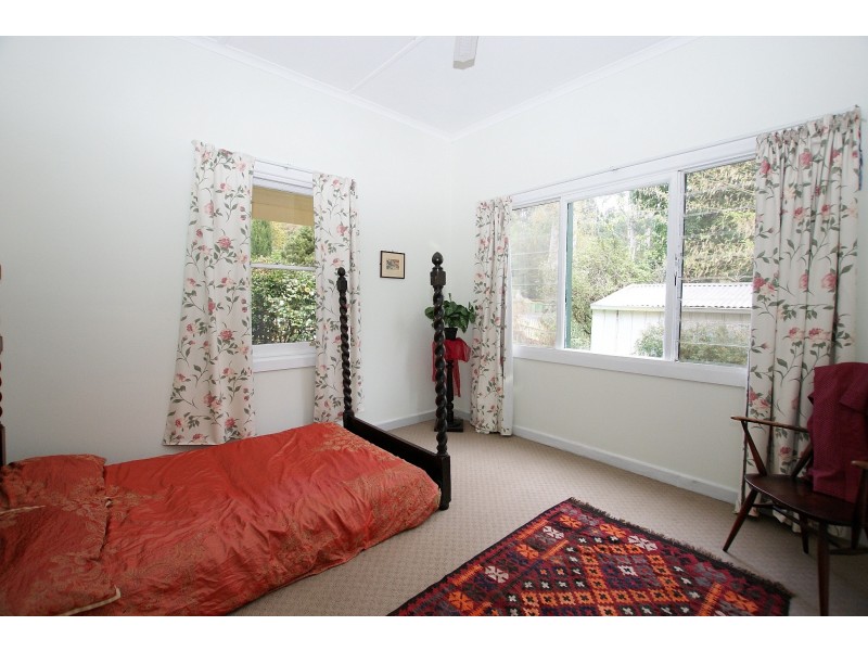 32 Riverside Drive, Warburton VIC 3799