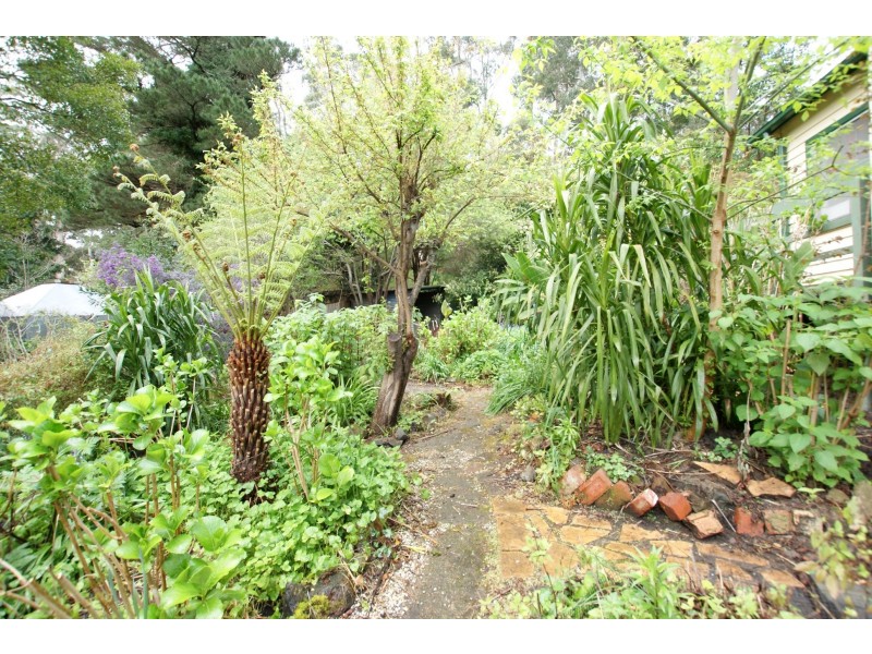 32 Riverside Drive, Warburton VIC 3799