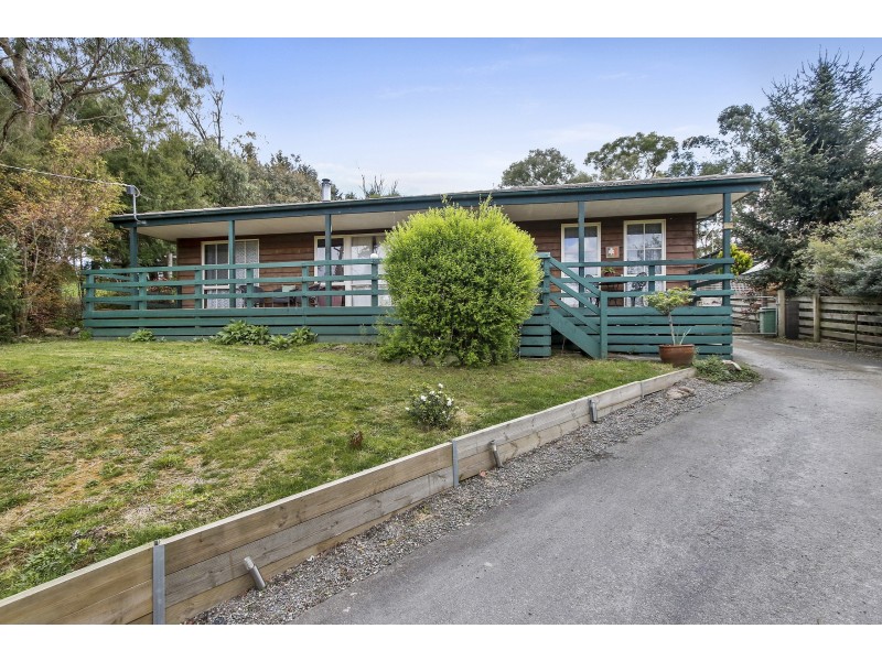 12 Douglas Parade, Yarra Junction VIC 3797