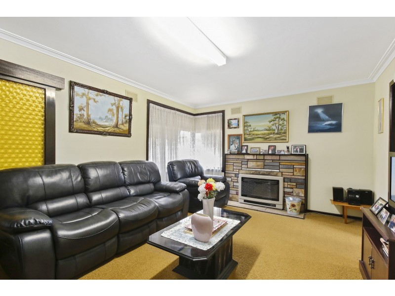 335 Warburton Highway, Wandin North VIC 3139