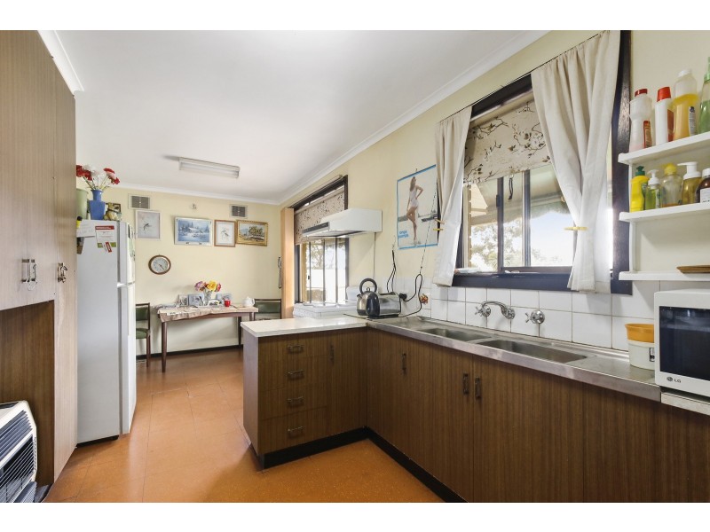335 Warburton Highway, Wandin North VIC 3139