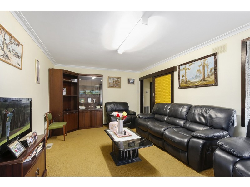 335 Warburton Highway, Wandin North VIC 3139