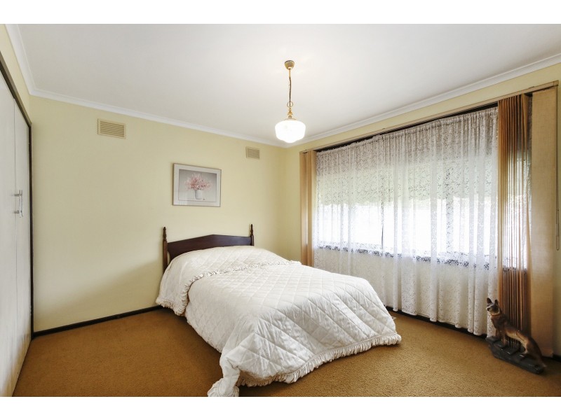335 Warburton Highway, Wandin North VIC 3139