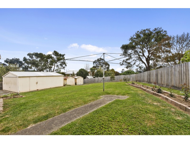 335 Warburton Highway, Wandin North VIC 3139