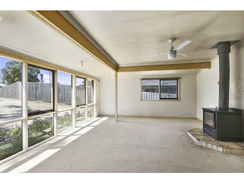 2 Fern Court, Launching Place VIC 3139