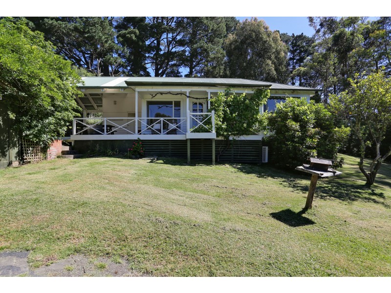 65 Gardenhill Road, Launching Place VIC 3139