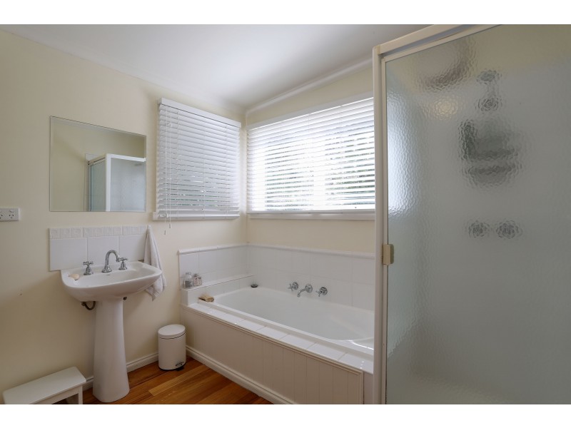 65 Gardenhill Road, Launching Place VIC 3139