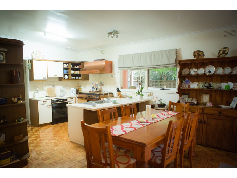 189 Woods Point Road, Warburton VIC 3799