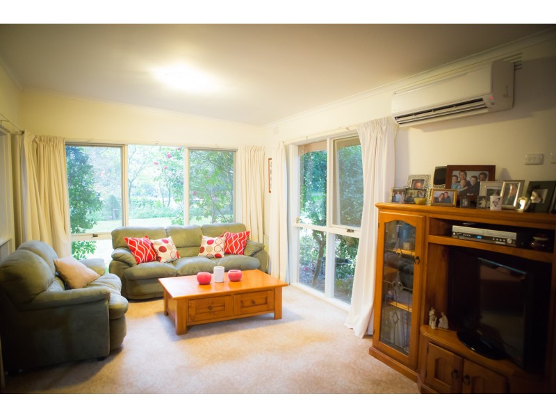 189 Woods Point Road, Warburton VIC 3799