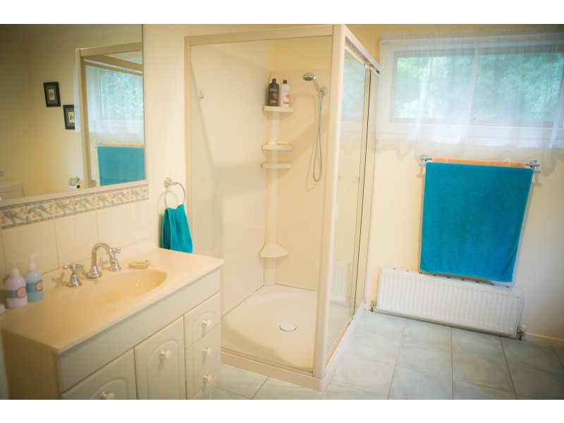 189 Woods Point Road, Warburton VIC 3799