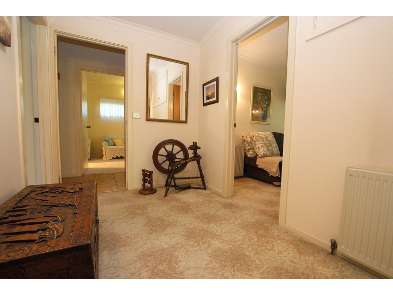 189 Woods Point Road, Warburton VIC 3799