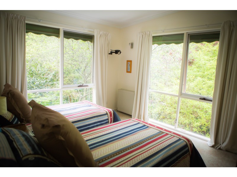 189 Woods Point Road, Warburton VIC 3799