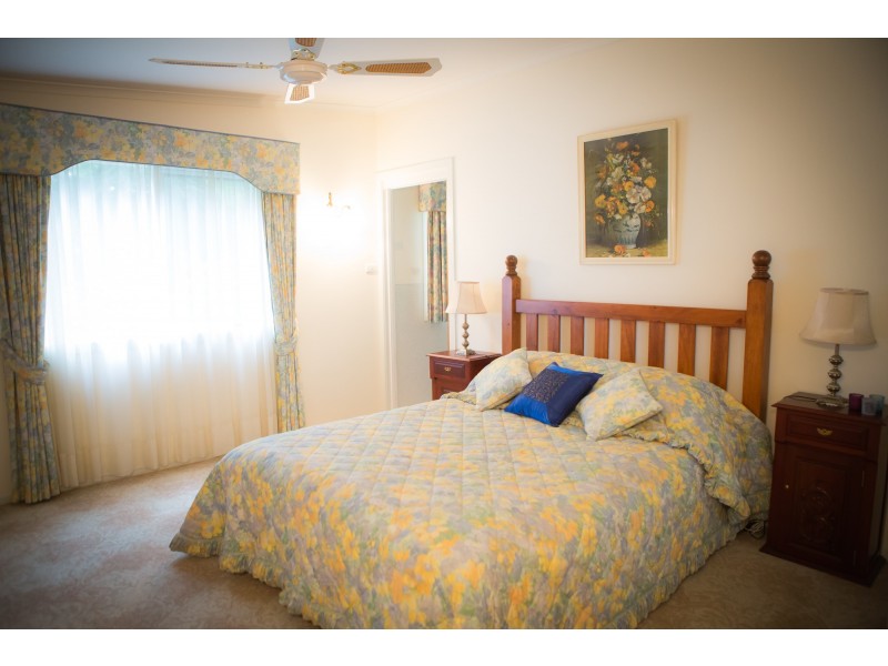 189 Woods Point Road, Warburton VIC 3799