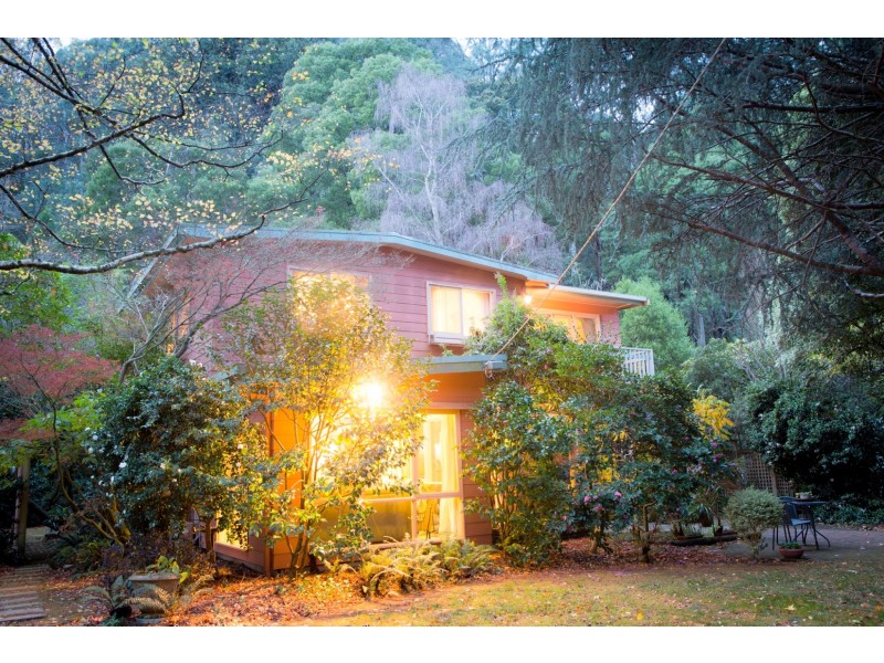 189 Woods Point Road, Warburton VIC 3799