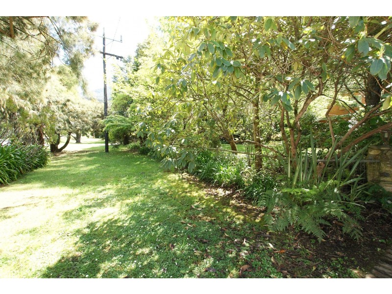 189 Woods Point Road, Warburton VIC 3799