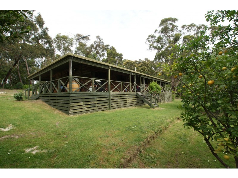 50 Corbetts Road, Launching Place VIC 3139