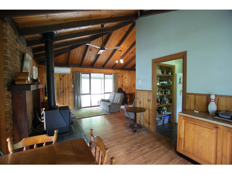 50 Corbetts Road, Launching Place VIC 3139