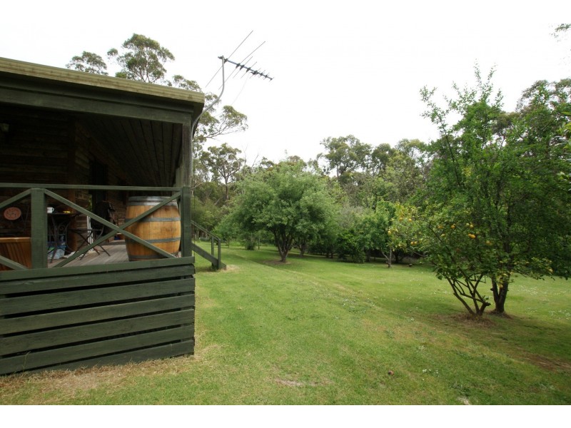 50 Corbetts Road, Launching Place VIC 3139