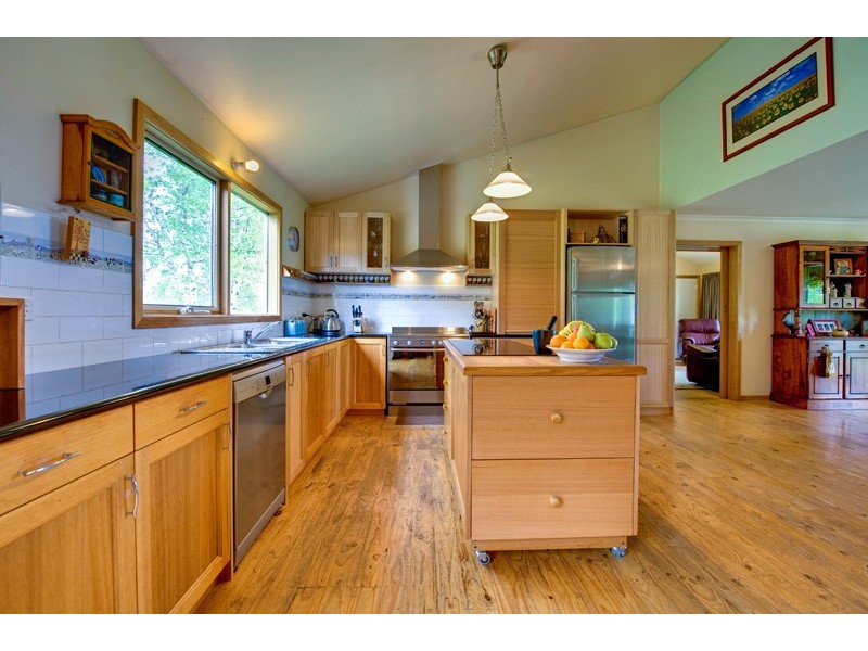 105 Sales Road, Gladysdale VIC 3797